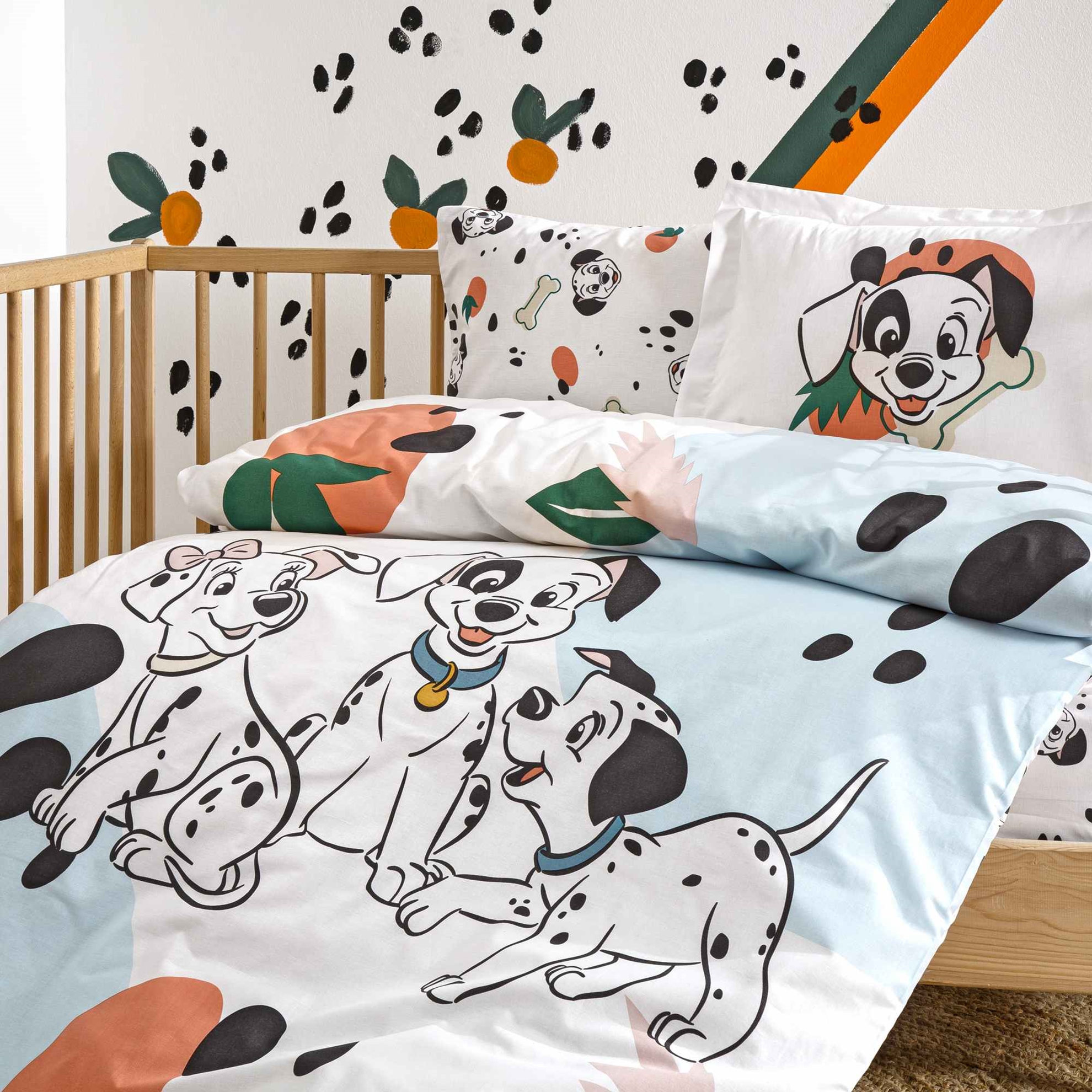 resm Taç Disney 101 Dalmatians Family Pamuk Bebek Nevresim Takımı