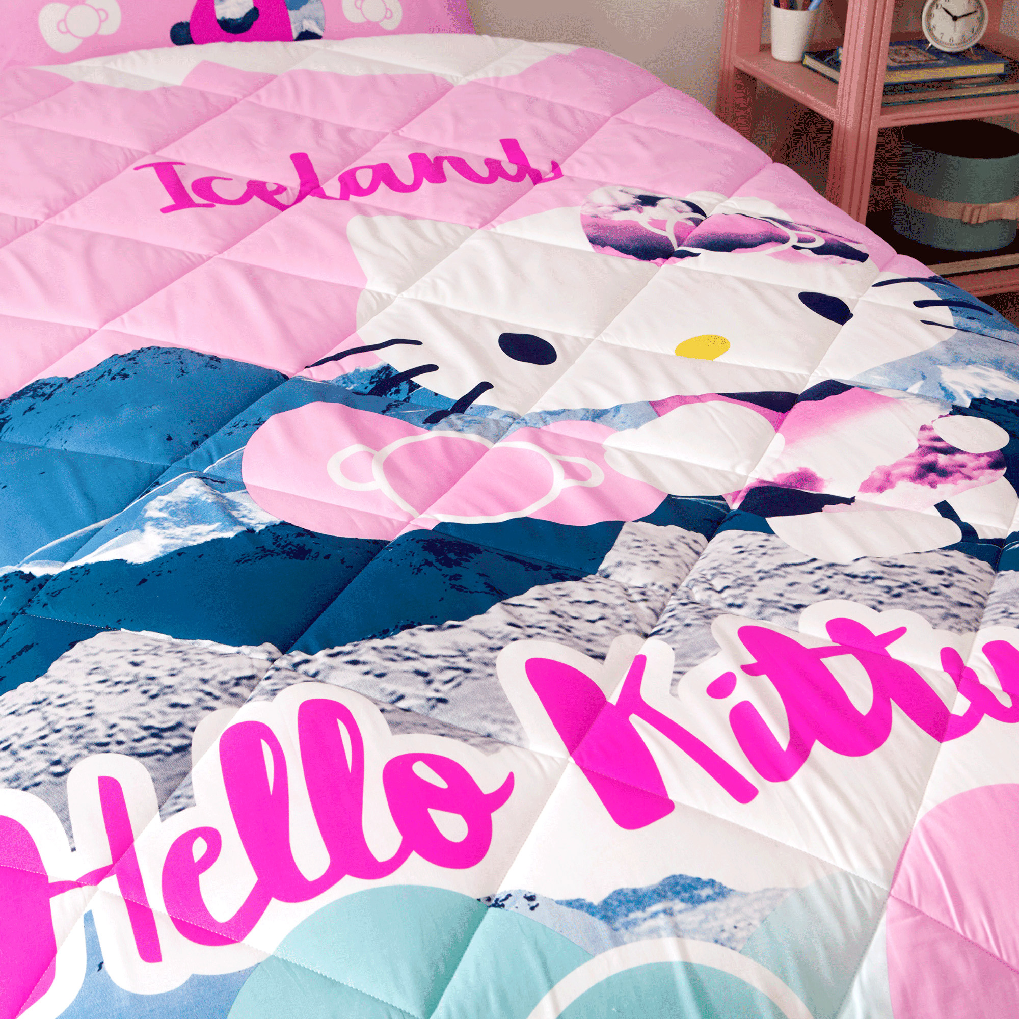 Resim Taç Lisanslı Hello Kitty Iceland Tek Kişilik Yorgan Seti