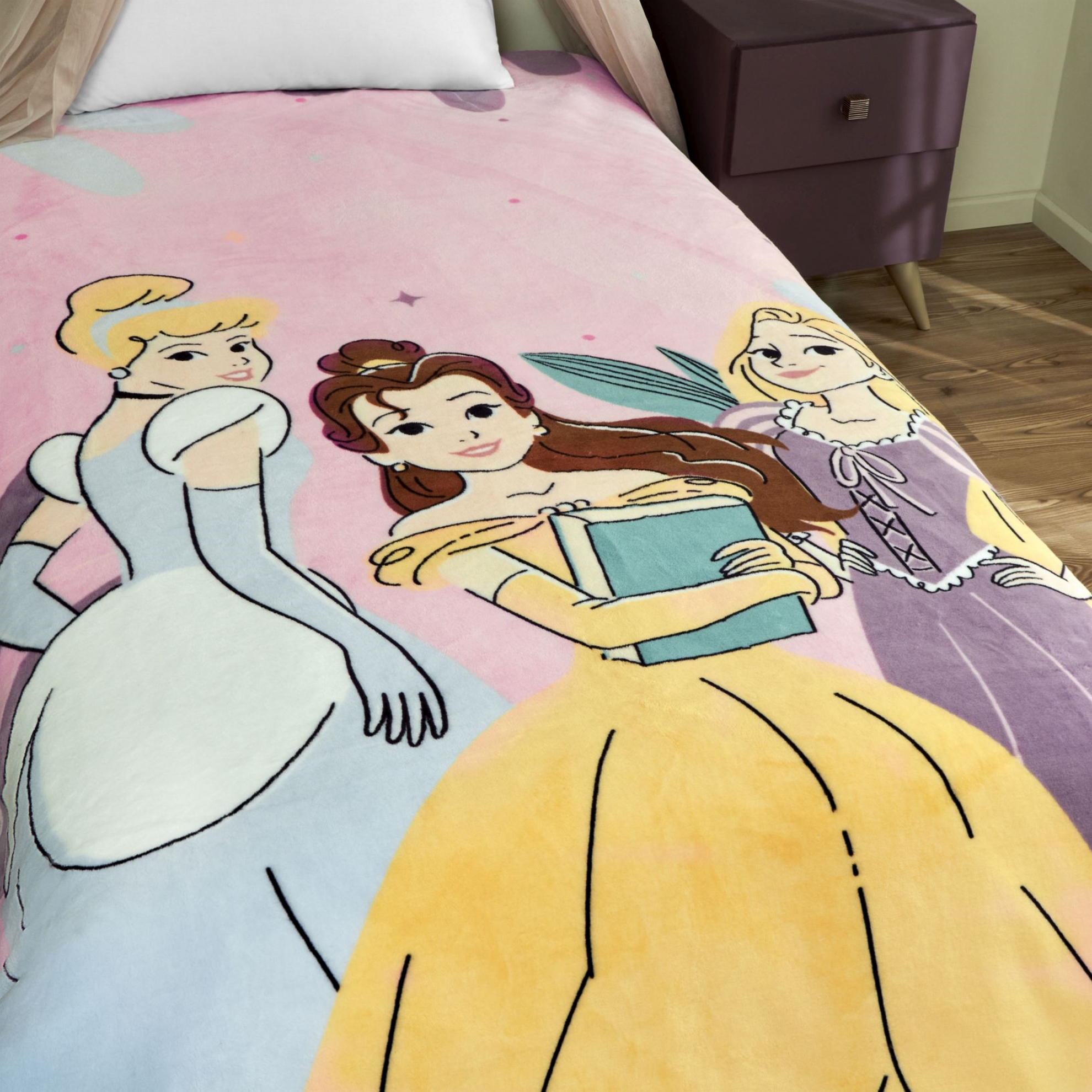 resm Lisanslı Disney Princesses Fun and Bold Tek Kişilik Battaniye