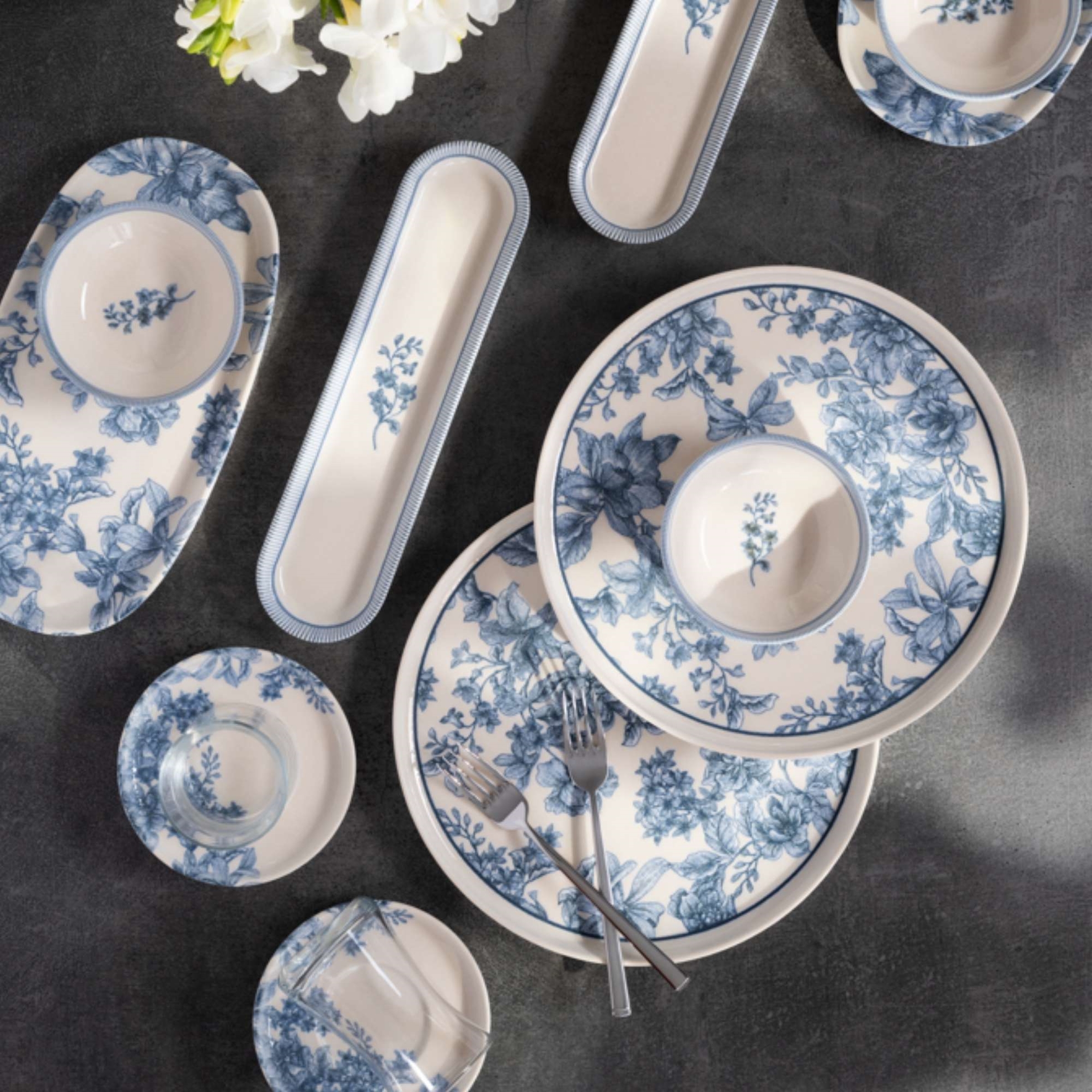 resm Pierre Cardin Isla Blue Porselen 28 Parça Kahvaltı Takımı