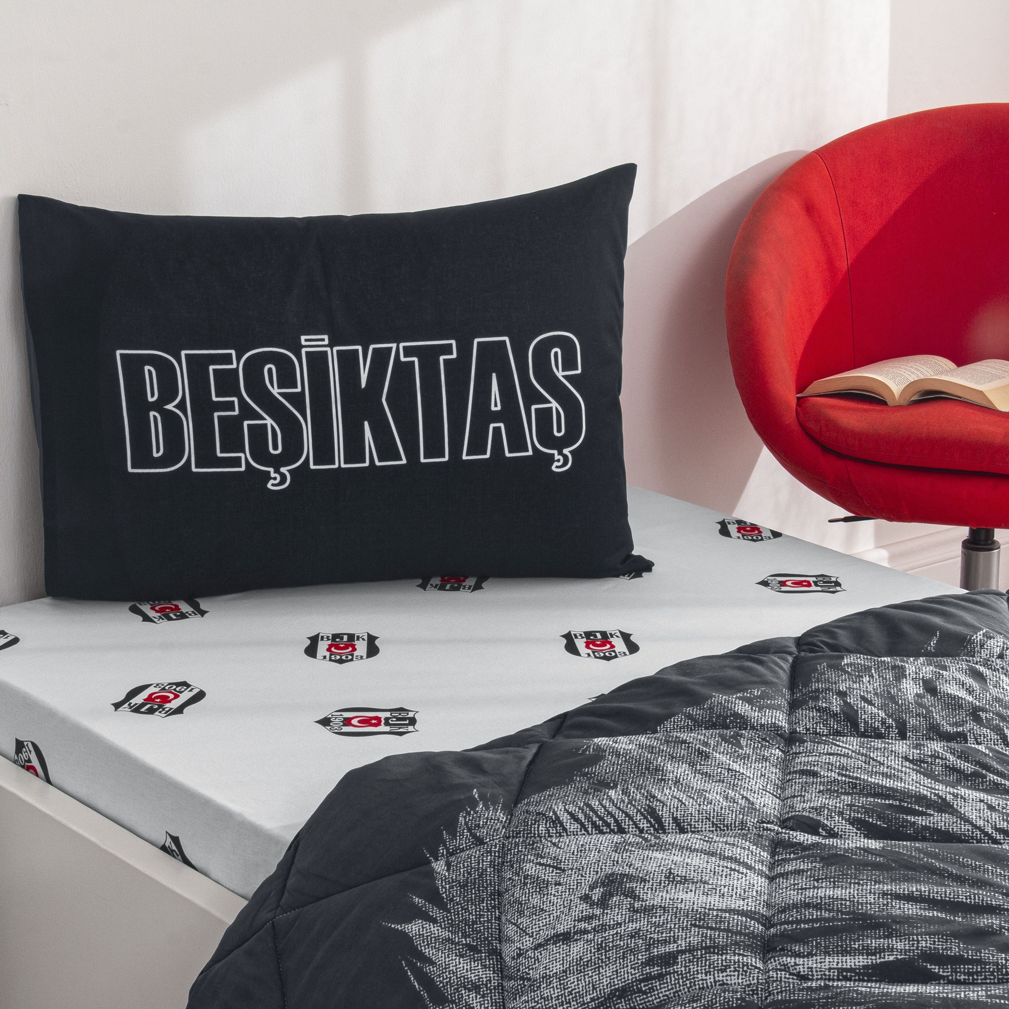 resm Lisanslı Bjk Şanslı Kartal Yorgan Seti Tek Kişilik