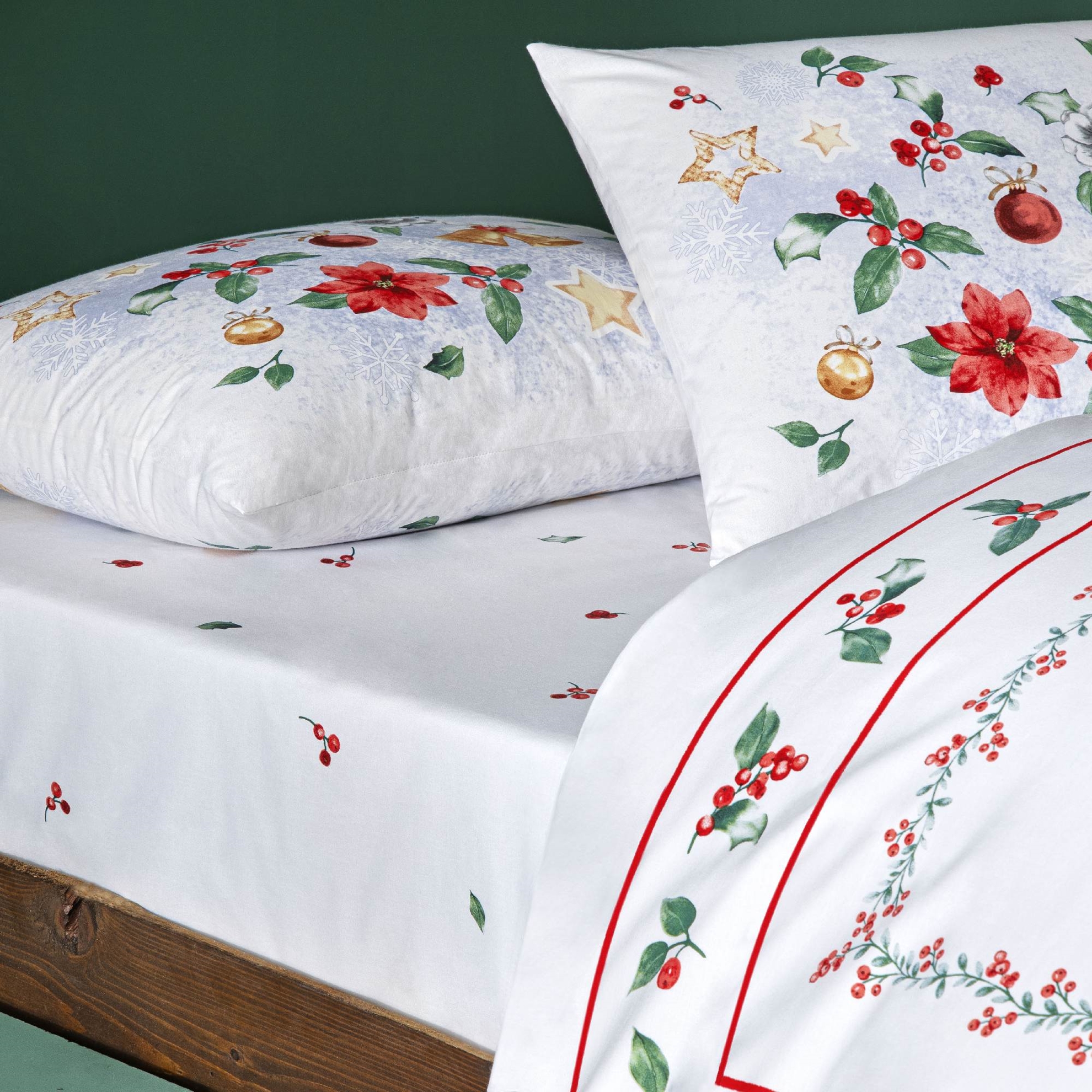 resm Taç Charm Glowlu Ranforce Çift Kişilik Nevresim Takımı Kırmızı