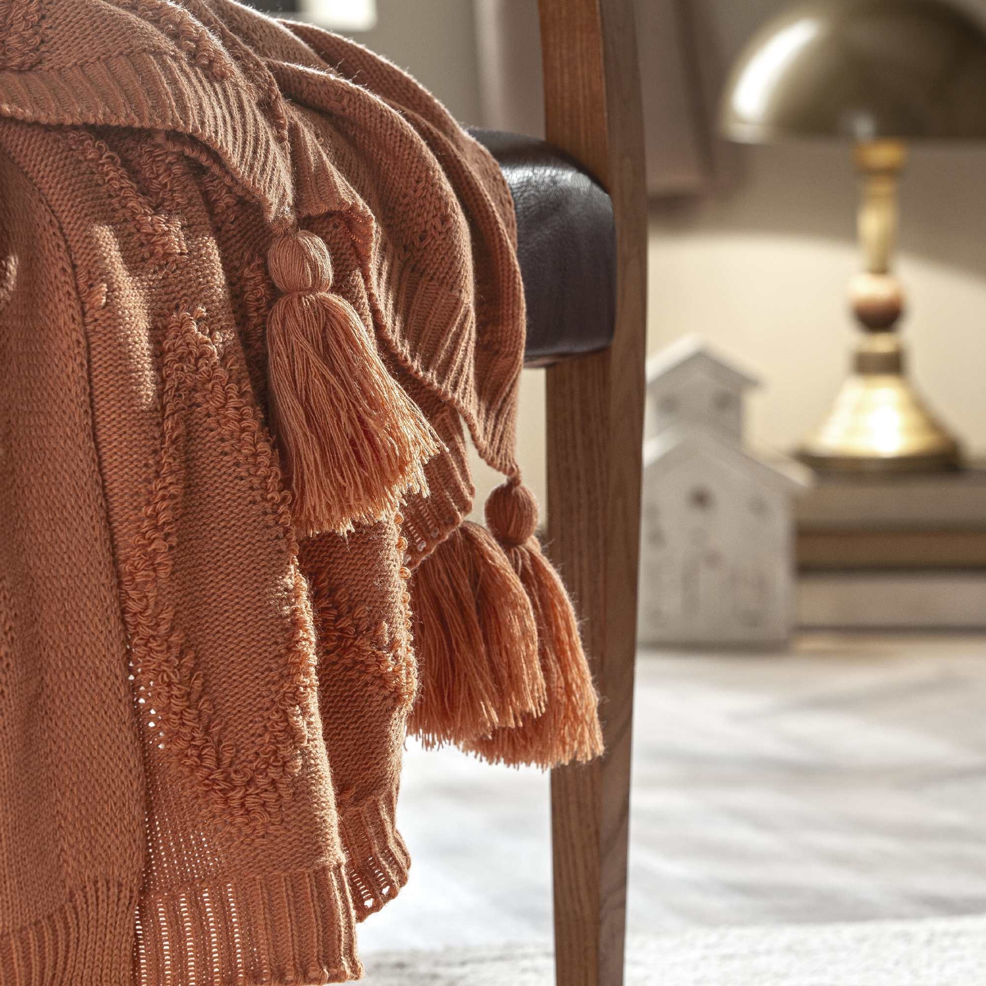 resm Taç Butik Brüj Akrilik Throw Kiremit