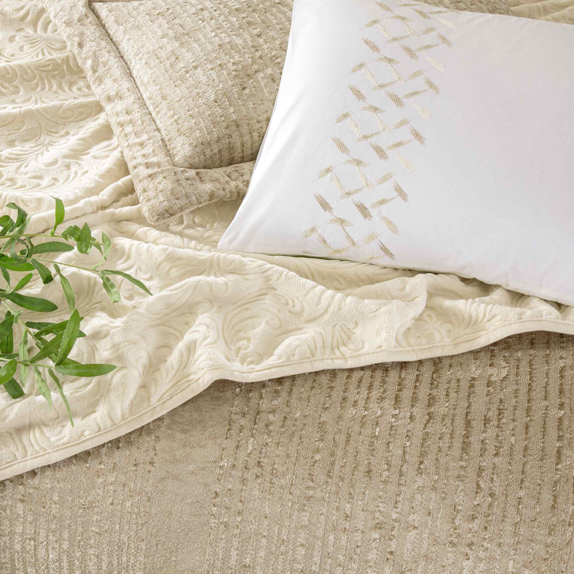 resm Taç Sirius Abiye Çeyiz Seti Vizon