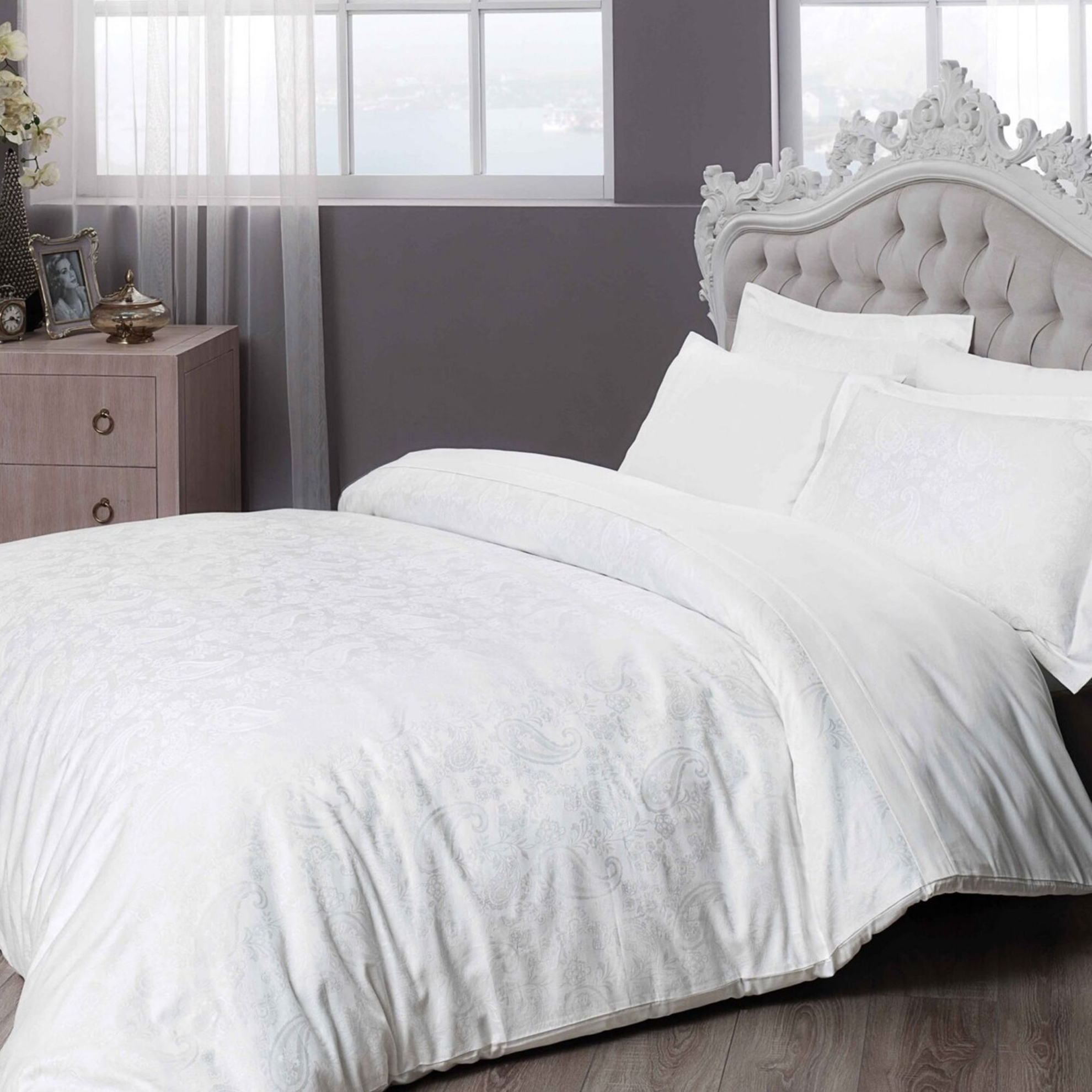 resm Taç Brinley Jakar Çift Kişilik Nevresim Takımı Beyaz