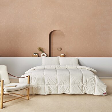 resm Taç Wool Sense Çift Kişilik Yorgan Beyaz