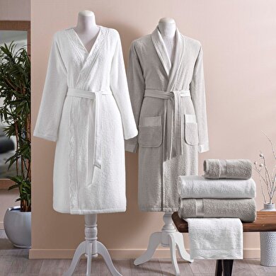 resm Taç Blanca Pamuk Aile Bornoz Seti Beyaz Vizon