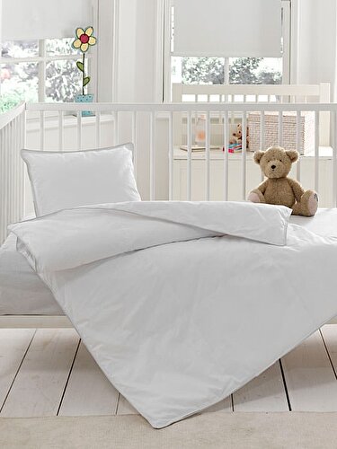 Resim Taç Mikrojel 35x45 Bebek Yastık Beyaz